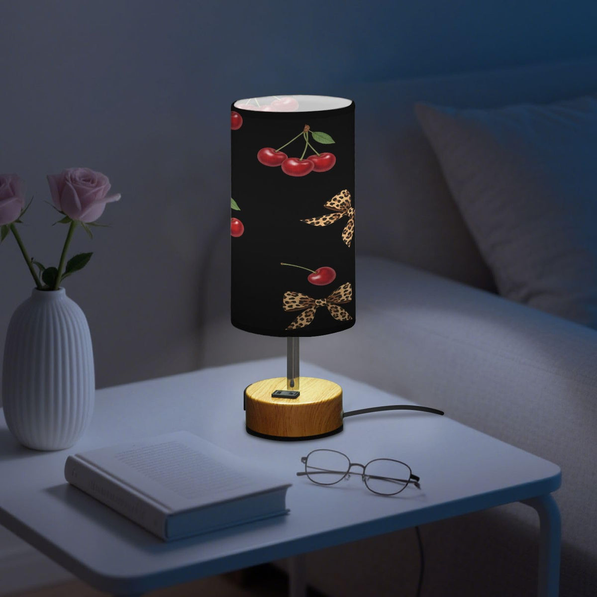 Bedside Table Lamp with USB B259