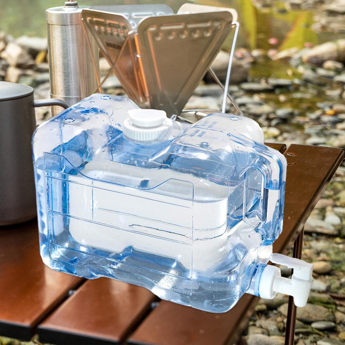5.7L Water Container with Lid and Handle P839014